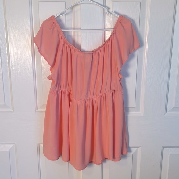 Torrid Coral Off Shoulder, Empire Waist Blouse, Faux Button Up, Size 0, Peach - Picture 4 of 5